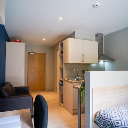 Bright Modern Studios And Private Bedrooms With Shared Kitchen At Straits Meadow Near Edinburgh City Centre Buitenkant foto